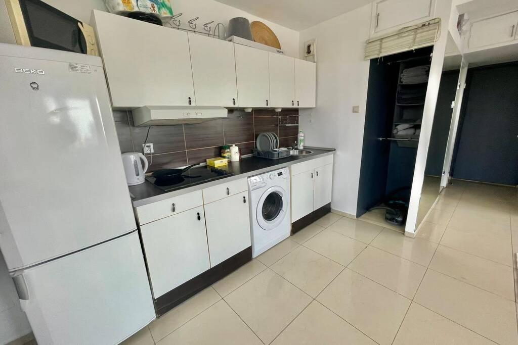 Sawa Apartment 2Xmetro Wifi 500 Mbs 50'Tv Netflix Hbo Appletv+ Warszawa Exteriör bild